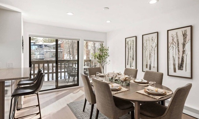 Aspen Condo | Renovated Riverfront 3 BR, Walk to Gondola!