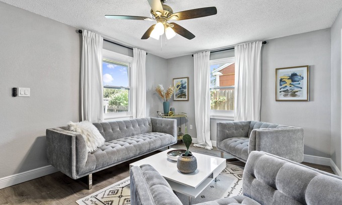 St. Petersburg - Clearwater House | Renovated, Safe St. Pete 2bed/1bath Home!