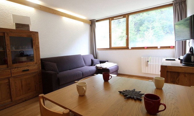 Flaine Apartment | Renovated Studio for 4 in Andromède Residence, Close to Slopes and Shops