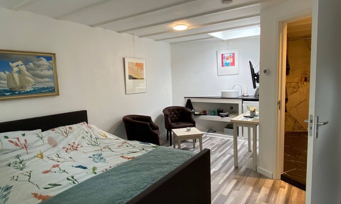 Bergen House | Renovated studio, near the forest and center