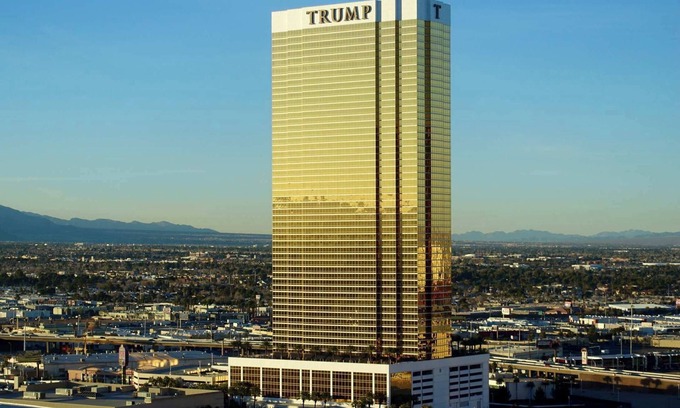 Las Vegas Apartment | Renovated Trump Hotel Las Vegas Studio Strip Views 2803
