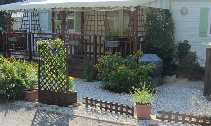 Serignan House | RENT MOBIL HOME TT COMFORT 40M2 AIR CONDITIONING 2/8 PERS 3CH 2SB 2WC