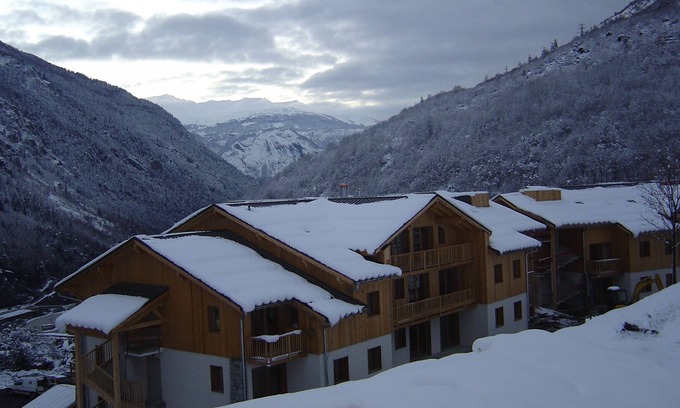 Orelle Apartment | Rent rent Appart 26 M2 4P Ski Orelle 3 Valleys residence 3 * Pool and SPA free