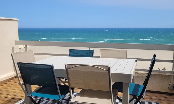 La Cote Radieuse Apartment | Rental 6 pers. Sublime sea-view terrace. Air conditioning. Top floor. Parking