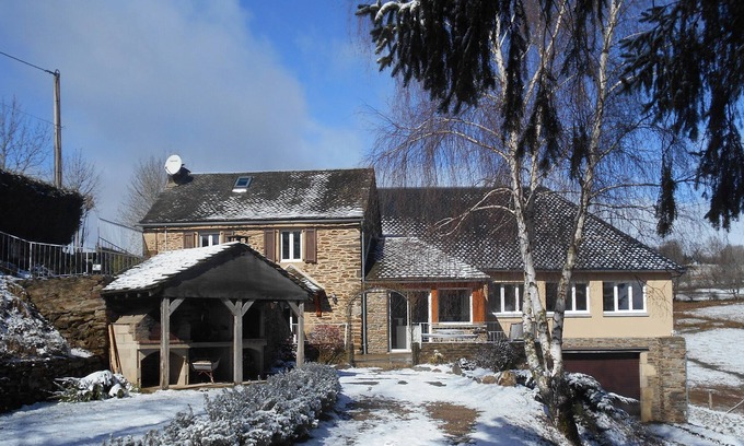 Saint-Come-d'Olt Villa | RENTAL Cottage La Belle Aubrac 15 PERS AT THE GATES OF AUBRAC 3 STARS; 3 EPIS