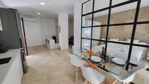 Tiro de Linea-Santa Genoveva Apartment | RentalSevilla Teatinos I