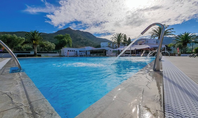 Roses Town Center Resort | Rescator Resort 108 - One Bedroom Resort, Sleeps 4