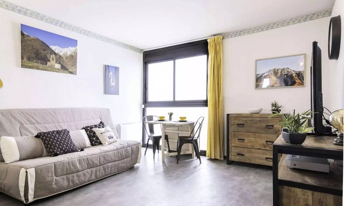 Pla d'Adet Apartment | Residence Armazan G - Superb Studio Ski slopes feet