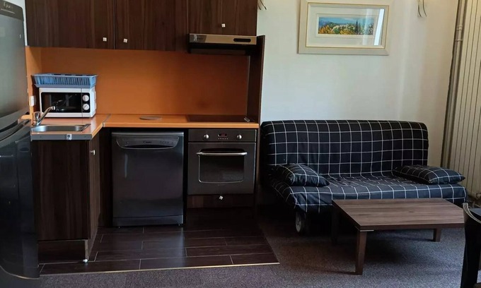 Jausiers Apartment | Residence Chateau Des Magnans Bat C - 3 Rooms for 6 People