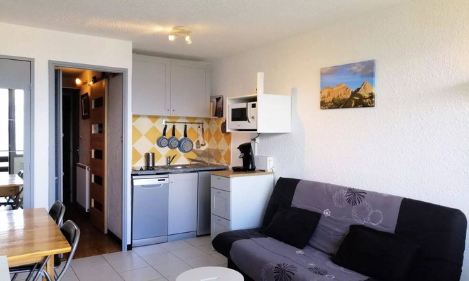 Pra Loup Apartment | Residence Chaumont 2 - Studio 4 people exposed Is close to the slopes, very nice view of the valley