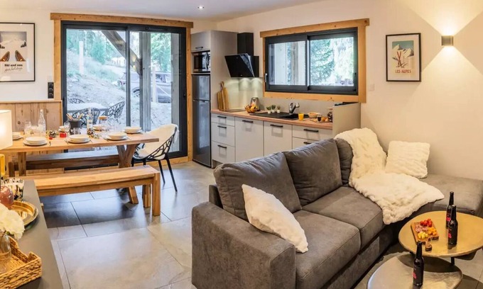 Les Orres Ski Chalet | Residence Domaine Du Loup Blanc - Luxury apartment for 8 people