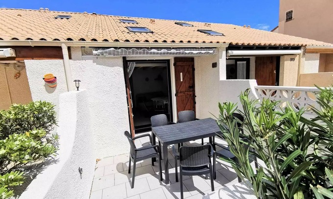 Leucate Villa | Residence Grande Bleue - VILLA T1 CAB MEZZ 5 sleeping accommodations PORT LEUCATE
