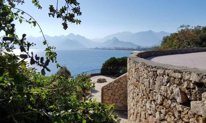 Kaleici Apartment | Residence in the renovated old town manor house