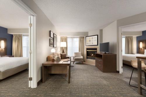The Woodlands Hotel | Residence Inn Houston The Woodlands/Market Street