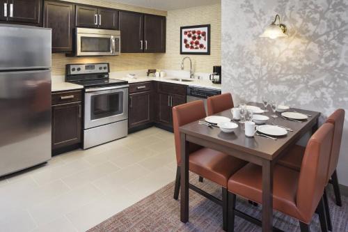 Downtown Minneapolis Hotel | Residence Inn Minneapolis Downtown/City Center
