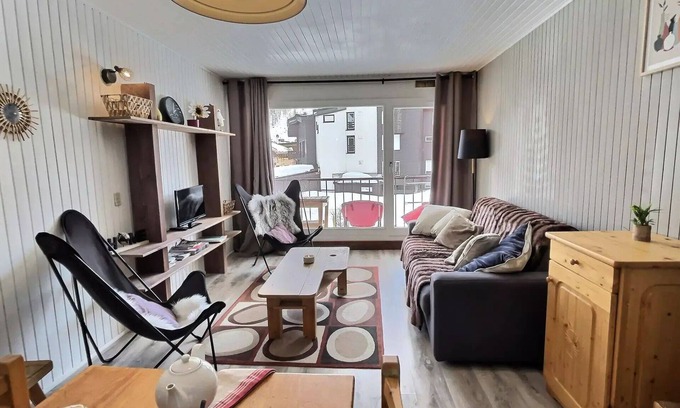 Val-d'Isere Apartment | Residence La Balme - Pleasant 2 rooms for 4 people, located in Val d'Isère near the slopes and the center of the resort