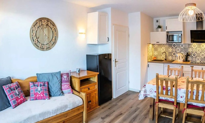 Les Orres Apartment | Residence Le Balcon Des Airelles - Quiet apartment in the heart of Orres 1800