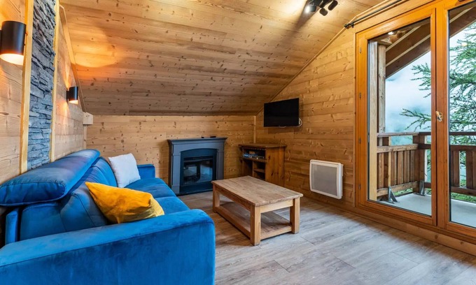 Les Orres Apartment | Residence Le Balcon Des Airelles - Quiet apartment with nice view of the valley