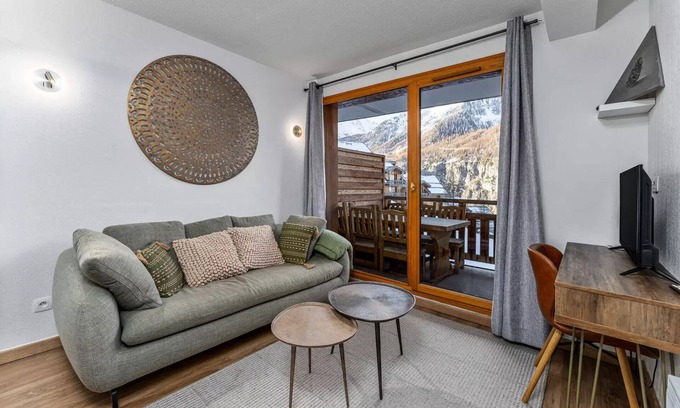 Les Orres Apartment | Residence Le Balcon Des Airelles - Quiet apartment in the heart of the Orres 1800