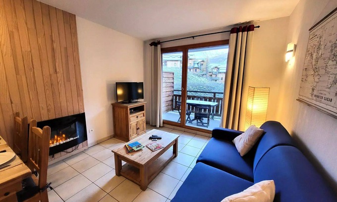 Les Orres Apartment | Residence Le Balcon Des Airelles - Pleasant 2 rooms with valley views