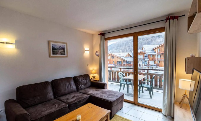 Les Orres Apartment | Residence Le Balcon Des Airelles - Quiet apartment in the heart of the Orres 1800