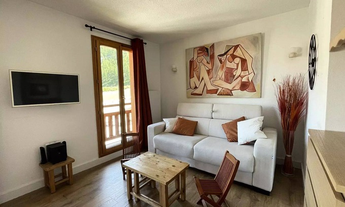 Les Orres Apartment | Residence Le Balcon Des Airelles - 2 Rooms for 6 People