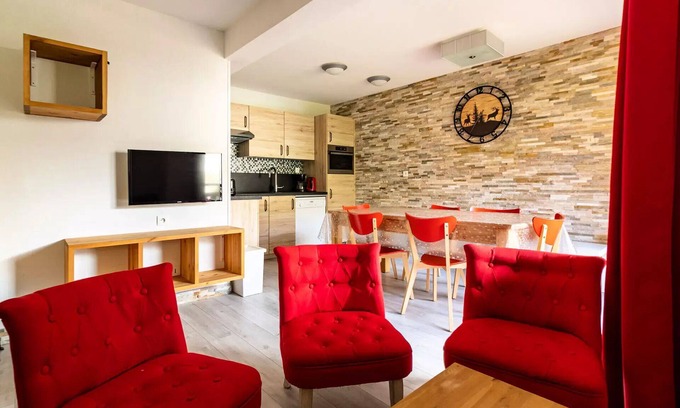 Les Orres Apartment | Residence Le Balcon Des Airelles - 4 Rooms for 8 People