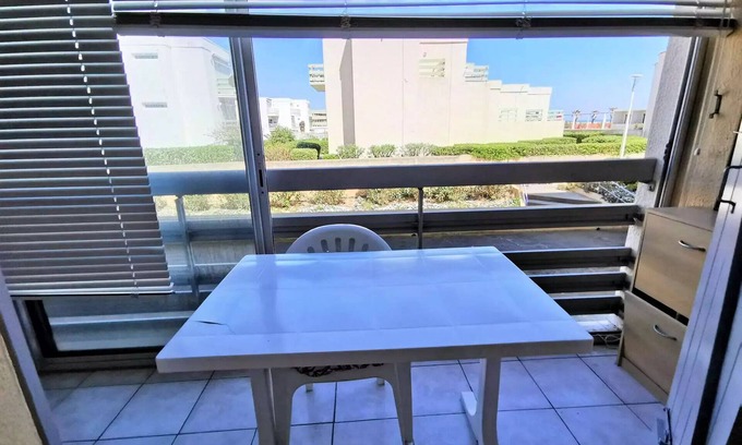 Leucate Apartment | Residence Le Carlton - 2 Rooms for 4 People