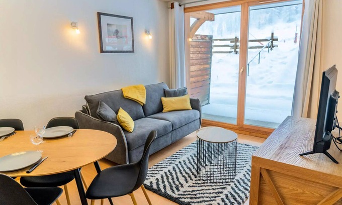 Les Orres Apartment | Residence Le Parc Des Airelles - Beautiful T2 at the foot of the slopes