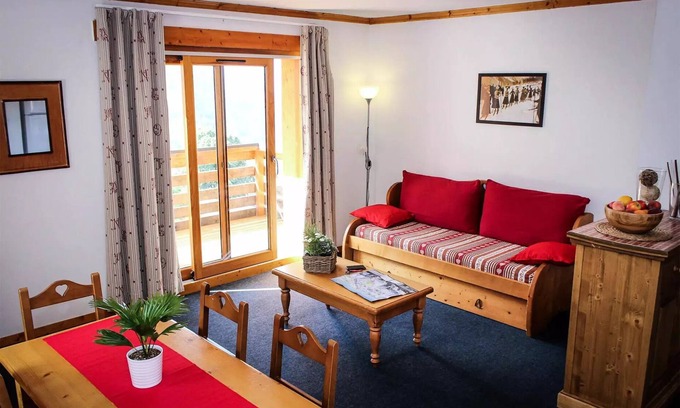 Vaujany Apartment | Residence Les Valmonts de Vaujany - 3 rooms 6 people