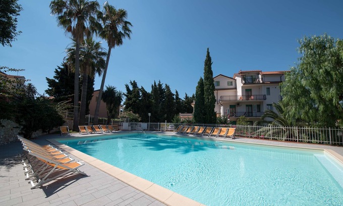 Pietra Ligure House | Residence Oleandro