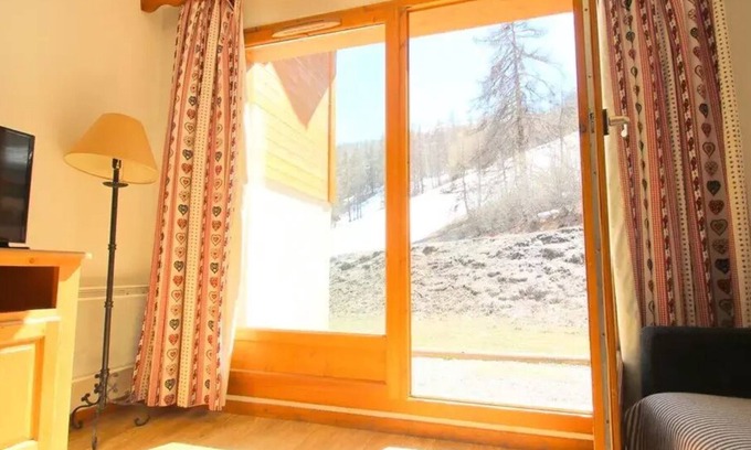 Puy-Saint-Vincent Ski Chalet | Residence Parc Aux Etoiles - CH28PAE - TRIPLEX CHALET T5 - TERRASS - 8 PERS