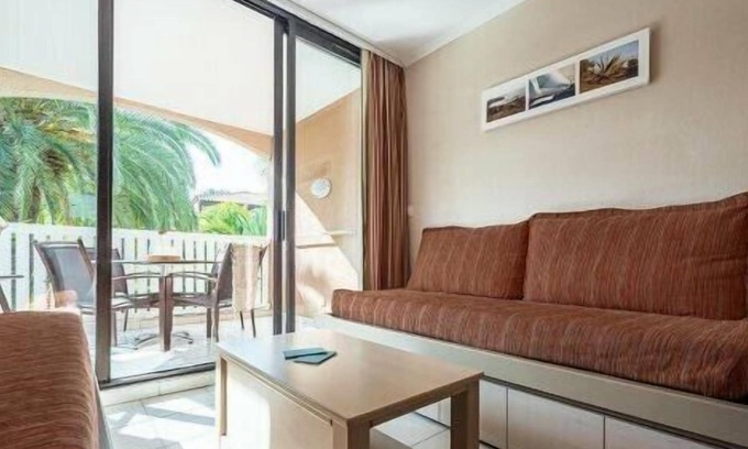 Le Lavandou Apartment | Residence Pierre & Vacances L'Anse de Pramousquier - Apartment for 4 people - 1 bedroom - Terrace or balcony