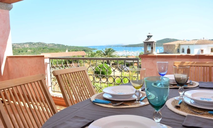 Porto Pozzo Apartment | Residence Zodiaco - Aries - Three-room apartment with spectacular views of the gulf