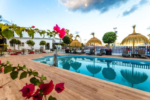 New Golden Mile Hotel | Residencia Deportiva RozaRossa