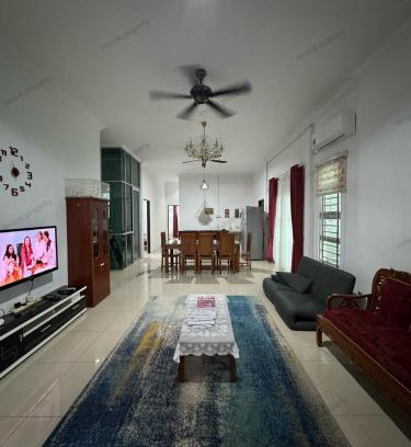 Miri House | Residensi 9115 Homestay in Miri, Sarawak