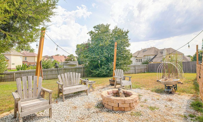Cordova House | Residential Cul-De-Sac: Suburban Memphis Hideaway!