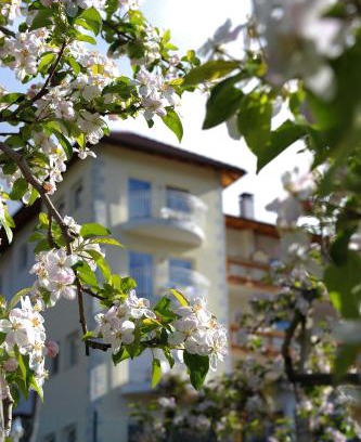 Vezzano Hotel | Residenze Mathilda