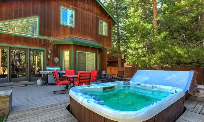 Tahoe Valley House | Residing Retreat - 30+ Day Vacation Home Rental