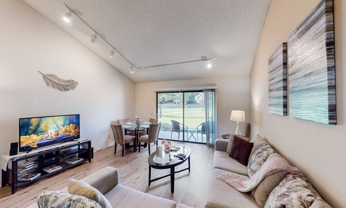 Palm Desert Condo | Resort living golf getaway with country club, near Joshua Tree National Park
