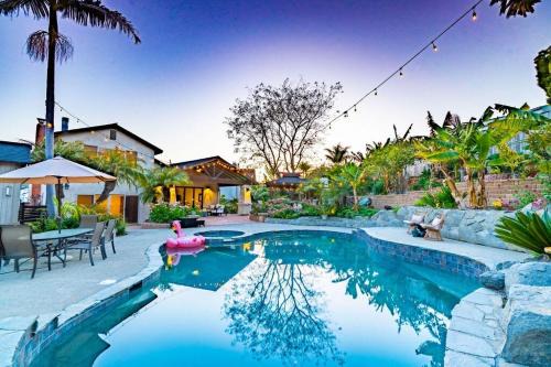 Encinitas House | Resort style back yard heated pool and spa