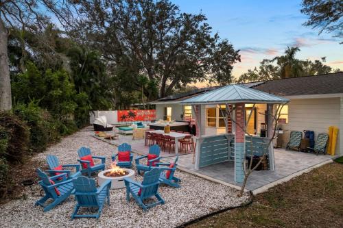 Seminole House | Resort Style Backyard Pool Sport Court Putt Putt