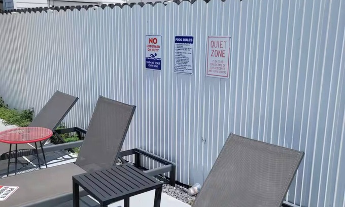 Hollywood House | Resort style Hollywood beach gem, close to Casino and beach