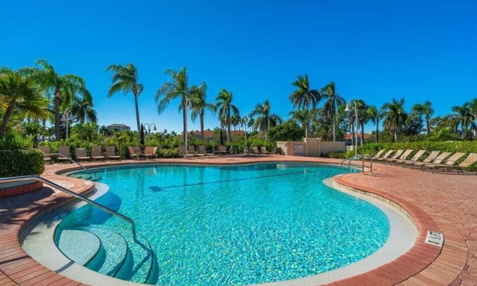 Isla del Sol Condo | Resort Style Living - Golf Course Views, Location!