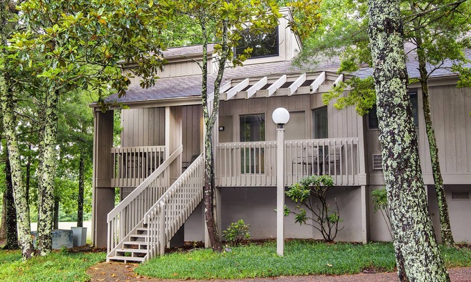 Fairfield Glade Condo | ðResort Vacations at Fairfield Glade TN Fabulous Golf Villa, two bedrooms with 4 beds!