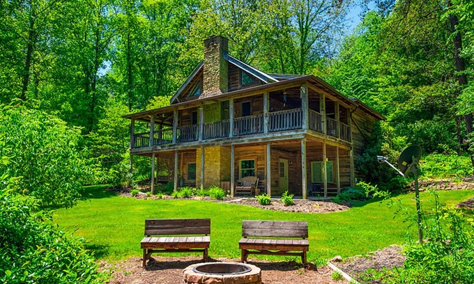 Nineveh Cabin | Rest and rejuvenate in seclusion at Nature's Nest!