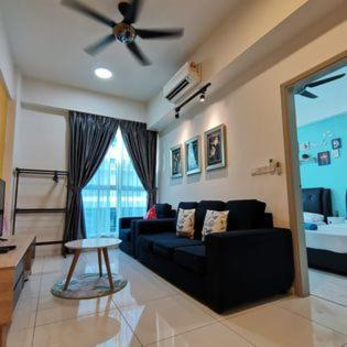 Downtown Kota Kinabalu Apartment | reSTARY - Snow White, Sutera Avenue Infinity Pool - Imago Opposite - KK City- 2BR,5Pax 来沙旅 白雪公主主题公寓 - 无边际日落海景泳池 - Imago商场对面 - KK市中心 - 2房5人