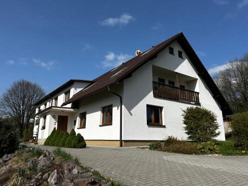 Klasterec nad Orlici House | Restaurace a penzion Na Stráni