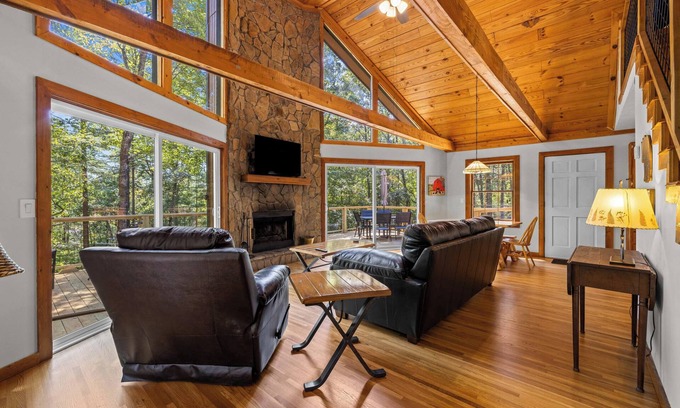 Sautee Nacoochee Cabin | Restin’ on the Ridge – 3rd Night Free! See Details Below