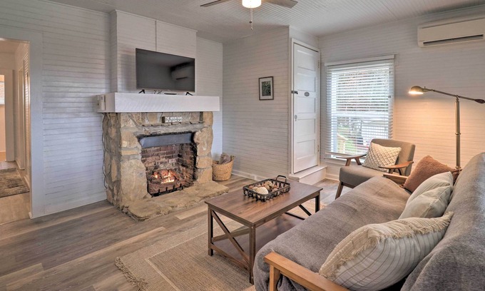 Bryson City Cottage | Restored Mountain Farmhouse - 2 Mi to Bryson City!